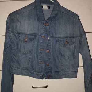 Crop denim jacket